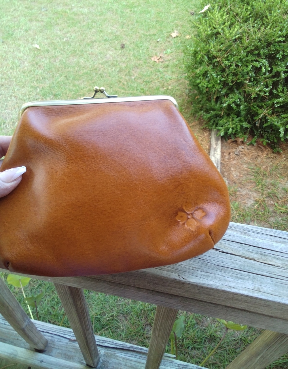 Patricia Nash Large KissLock Leather Floral Embossed Clutch - Picture 2 of 3
